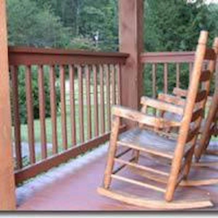Cozy Creek Cabin Pigeon Forge